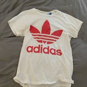 Oversized addida shirt